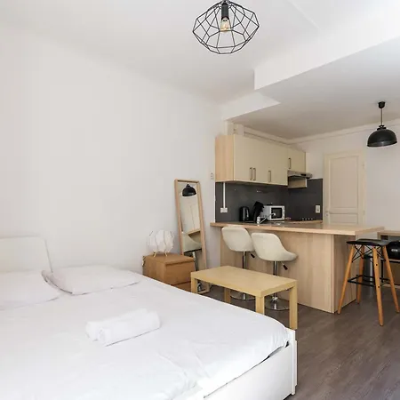 Lovely Cosy Clim 100m Promenade Paillon Apartment